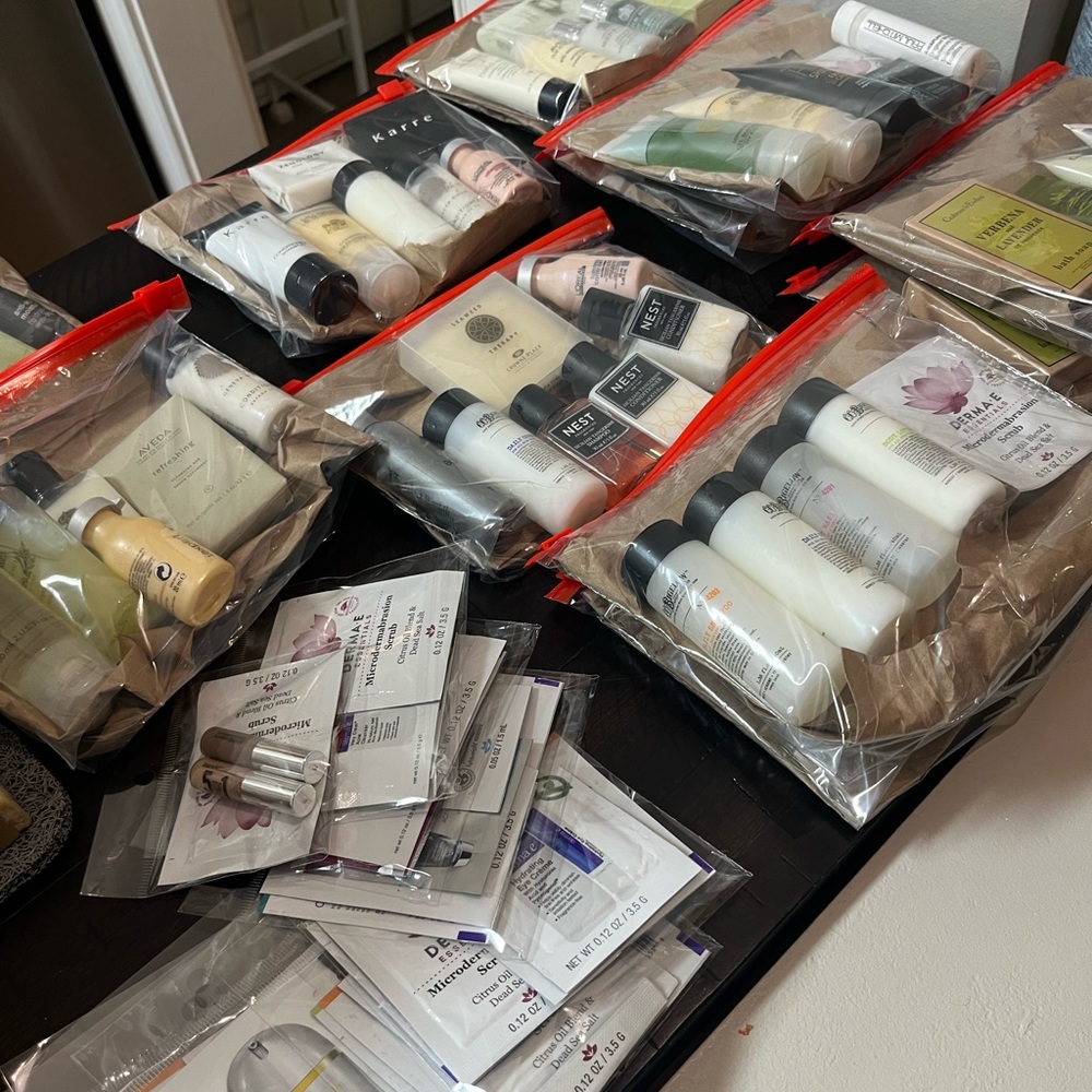 Free gifts with all purchases!